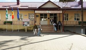 Elevii și cadrele didactice din mai multe localități ale țării au descoperit conceptul de „Școală Model” la un eveniment educațional interactiv