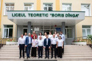 Înalt oficial european în vizită la un liceu din Criuleni, care va fi renovat cu sprijinul UE