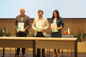 Maib susține dezvoltarea Rețelei Școlilor Model din Republica Moldova printr-o investiție de 2 milioane de lei