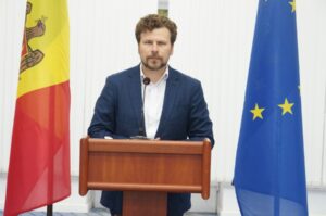 În premieră, elevii din clasele a IX-a și a XII-a pot obține certificarea oficială a competențelor digitale